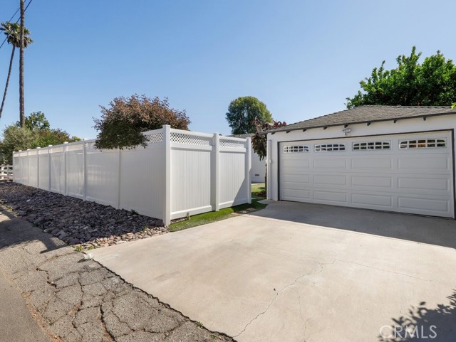 2 Bed Home for Sale in Sherman Oaks, California