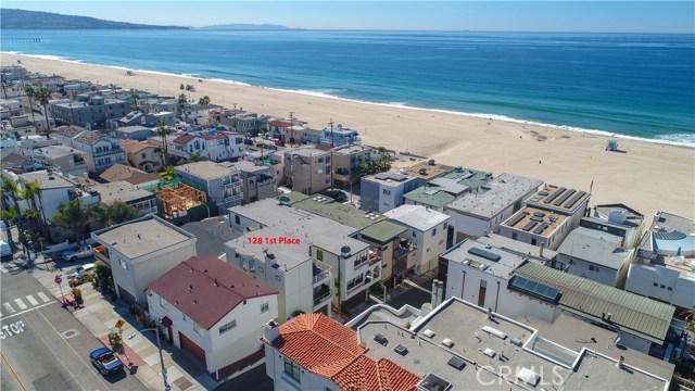 128 1st Place, Manhattan Beach, California 90266, 3 Bedrooms Bedrooms, ,1 BathroomBathrooms,Residential,Sold,1st,SB18034963