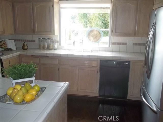 202 Helberta Avenue, Redondo Beach, California 90277, 3 Bedrooms Bedrooms, ,2 BathroomsBathrooms,Residential,Sold,Helberta,SB17212685