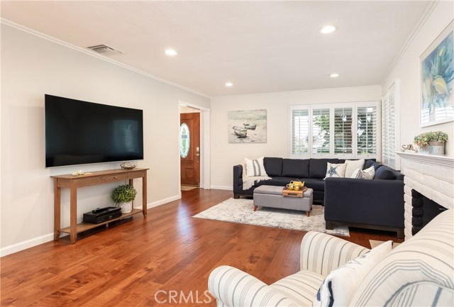 443 Prospect Avenue, Redondo Beach, California 90277, 5 Bedrooms Bedrooms, ,2 BathroomsBathrooms,Residential,Sold,Prospect,SB19114757