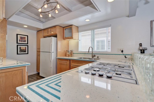 1704 Haynes Lane, Redondo Beach, California 90278, 3 Bedrooms Bedrooms, ,2 BathroomsBathrooms,Residential,Sold,Haynes,SB19142803