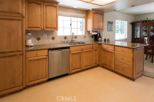 2303 Nelson Avenue, Redondo Beach, California 90278, 3 Bedrooms Bedrooms, ,2 BathroomsBathrooms,Residential,Sold,Nelson,PV17152691