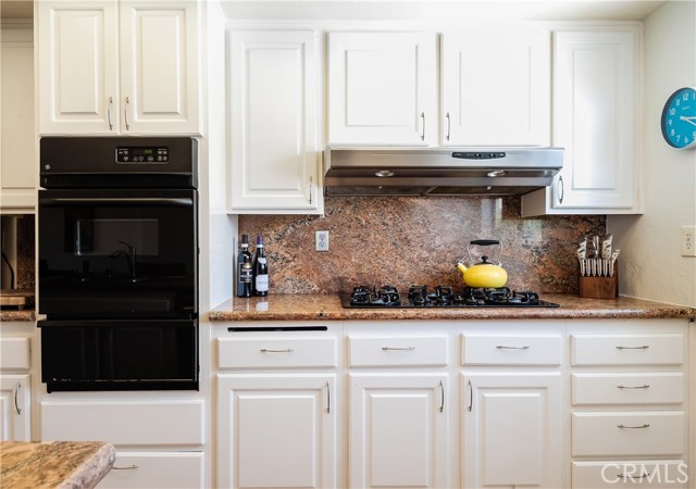 842 1st Street, Hermosa Beach, California 90254, 2 Bedrooms Bedrooms, ,3 BathroomsBathrooms,Residential,Sold,1st,SB20131143