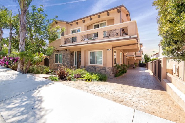1804 Vanderbilt Lane, Redondo Beach, California 90278, 4 Bedrooms Bedrooms, ,3 BathroomsBathrooms,Residential,Sold,Vanderbilt,SB19276109