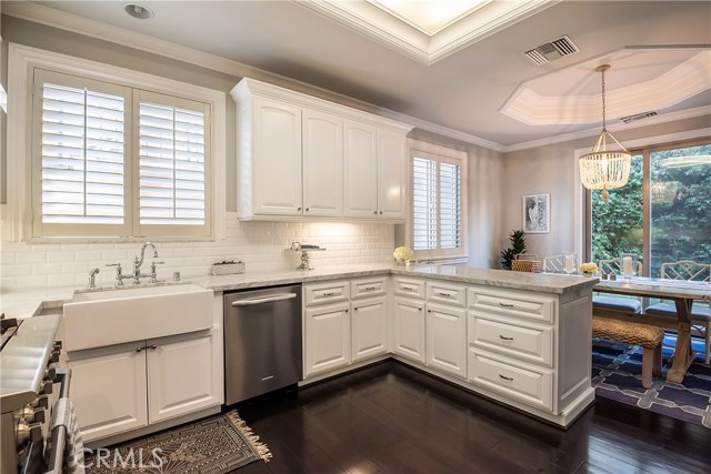 2005 Marshallfield Lane, Redondo Beach, California 90278, 4 Bedrooms Bedrooms, ,3 BathroomsBathrooms,Residential,Sold,Marshallfield,SB20008964