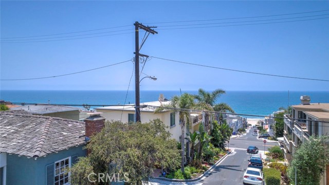 316 28th Street, Manhattan Beach, California 90266, 3 Bedrooms Bedrooms, ,2 BathroomsBathrooms,Residential,Sold,28th,SB18152418