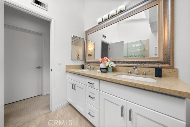 2603 Gates Avenue, Redondo Beach, California 90278, 3 Bedrooms Bedrooms, ,2 BathroomsBathrooms,Residential,Sold,Gates,SB21077665