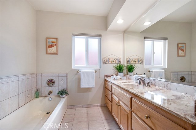 1329 Gertruda Avenue, Redondo Beach, California 90277, 3 Bedrooms Bedrooms, ,1 BathroomBathrooms,Residential,Sold,Gertruda,SB21018995