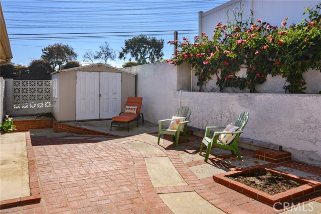 501 Green Lane, Redondo Beach, California 90278, 4 Bedrooms Bedrooms, ,2 BathroomsBathrooms,Residential,Sold,Green Lane,SB20035611