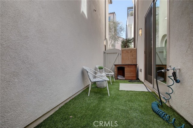 3 Bed Home for Sale in Hawthorne, California