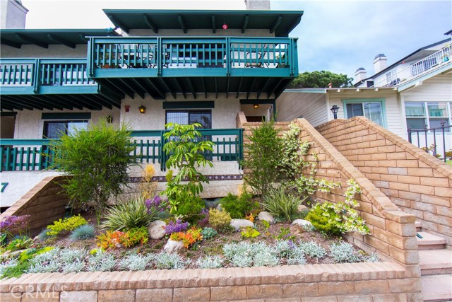 837 5th Street, Hermosa Beach, California 90254, 2 Bedrooms Bedrooms, ,1 BathroomBathrooms,Residential,Sold,5th,SB20091502