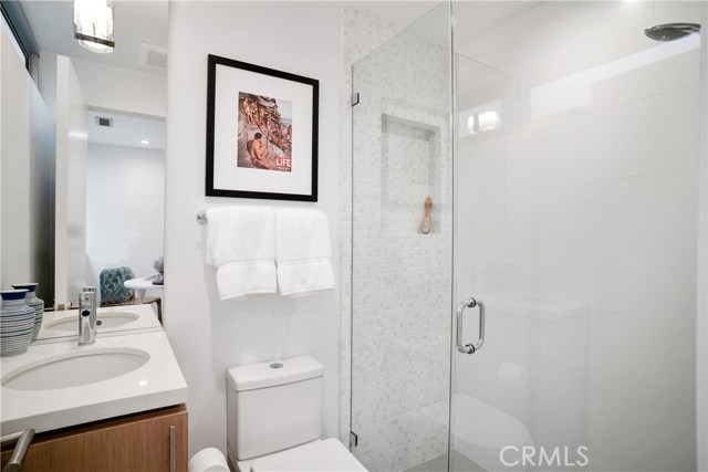 121 2nd Street, Hermosa Beach, California 90254, 4 Bedrooms Bedrooms, ,4 BathroomsBathrooms,Residential,Sold,2nd,SB19073415