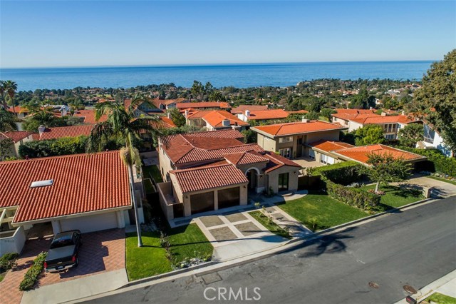 2613 Via Valdes, Palos Verdes Estates, California 90274, 5 Bedrooms Bedrooms, ,4 BathroomsBathrooms,Residential,Sold,Via Valdes,PV17251145