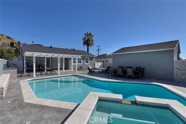 3 Bed Home for Sale in Sun Valley, California