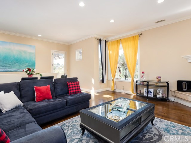 1758 Ford Avenue, Redondo Beach, California 90278, 3 Bedrooms Bedrooms, ,2 BathroomsBathrooms,Residential,Sold,Ford,SB20206096