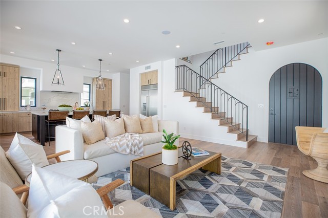 2003 Gates Avenue, Redondo Beach, California 90278, 4 Bedrooms Bedrooms, ,4 BathroomsBathrooms,Residential,Sold,Gates,SB21078366