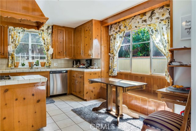 2903 Inglewood Avenue, Redondo Beach, California 90278, 3 Bedrooms Bedrooms, ,3 BathroomsBathrooms,Residential,Sold,Inglewood,SB17088747