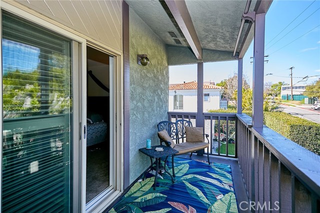 1334 12th Street, Manhattan Beach, California 90266, 2 Bedrooms Bedrooms, ,2 BathroomsBathrooms,Residential,Sold,12th,SB21023330
