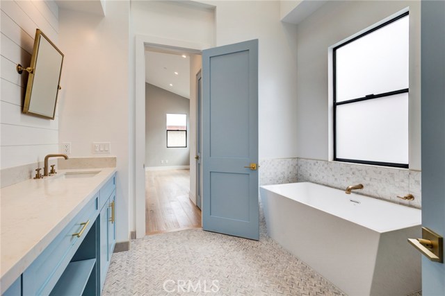 1712 Harriman Lane, Redondo Beach, California 90278, 4 Bedrooms Bedrooms, ,4 BathroomsBathrooms,Residential,Sold,Harriman,PV18244491