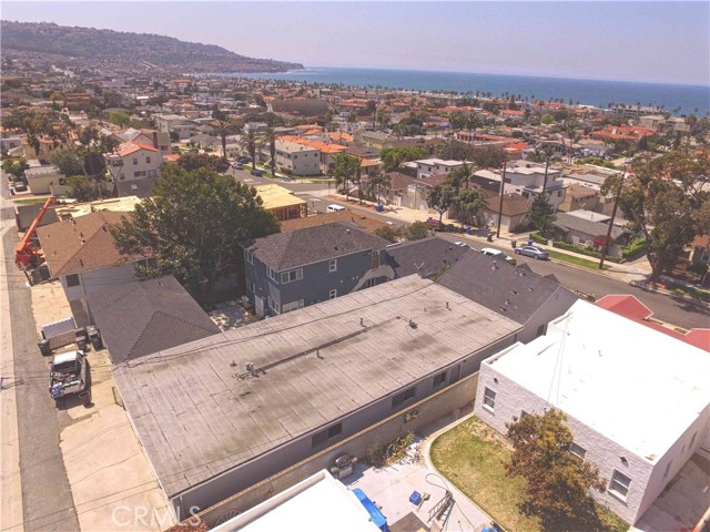 912 Juanita Avenue, Redondo Beach, California 90277, ,Residential Income,Sold,Juanita,SB17082034