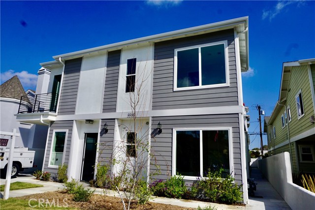 2215 Robinson Street, Redondo Beach, California 90278, 4 Bedrooms Bedrooms, ,4 BathroomsBathrooms,Residential,Sold,Robinson,SB20091863
