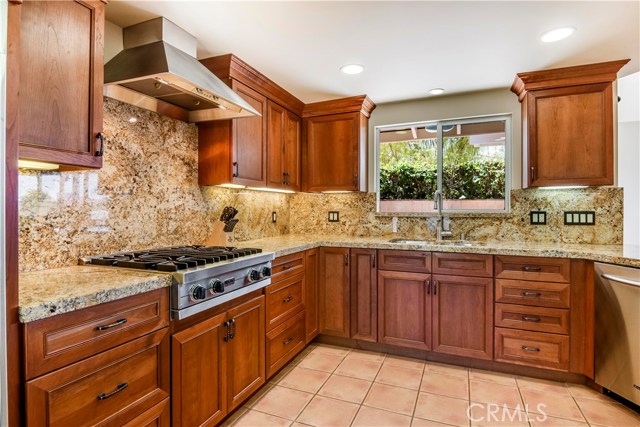 2115 Via Visalia, Palos Verdes Estates, California 90274, 3 Bedrooms Bedrooms, ,2 BathroomsBathrooms,Residential,Sold,Via Visalia,PV18145960