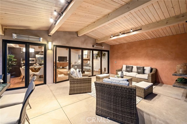 1421 17th Street, Manhattan Beach, California 90266, 3 Bedrooms Bedrooms, ,1 BathroomBathrooms,Residential,Sold,17th,SB20170029