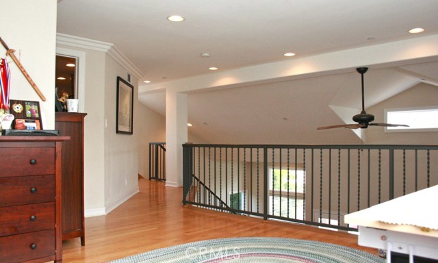 219 Lucia Avenue, Redondo Beach, California 90277, 3 Bedrooms Bedrooms, ,2 BathroomsBathrooms,Residential,Sold,Lucia,PV18248811