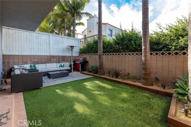 artificial turf backyard & patio