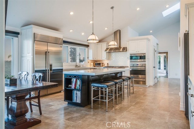 11 Outrider Road, Rolling Hills, California 90274, 4 Bedrooms Bedrooms, ,3 BathroomsBathrooms,Residential,Sold,Outrider,PV20235283