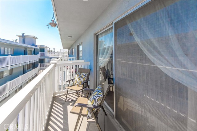 2411 Prospect Avenue, Hermosa Beach, California 90254, 2 Bedrooms Bedrooms, ,1 BathroomBathrooms,Residential,Sold,Prospect,SB17206001