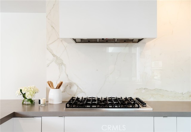 587 36th Street, Manhattan Beach, California 90266, 3 Bedrooms Bedrooms, ,2 BathroomsBathrooms,Residential,Sold,36th,SB21105044