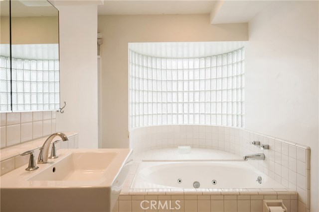 116 26th Street, Manhattan Beach, California 90266, 2 Bedrooms Bedrooms, ,2 BathroomsBathrooms,Residential,Sold,26th,SB21017134