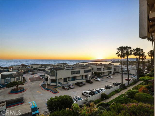 630 The, Redondo Beach, California 90277, 1 Bedroom Bedrooms, ,1 BathroomBathrooms,Residential,Sold,The,SB20108195