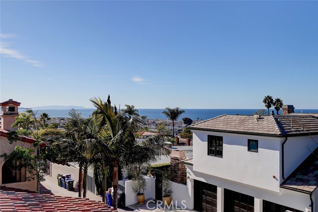 852 8th Street, Manhattan Beach, California 90266, 5 Bedrooms Bedrooms, ,5 BathroomsBathrooms,Residential,Sold,8th,SB20024515