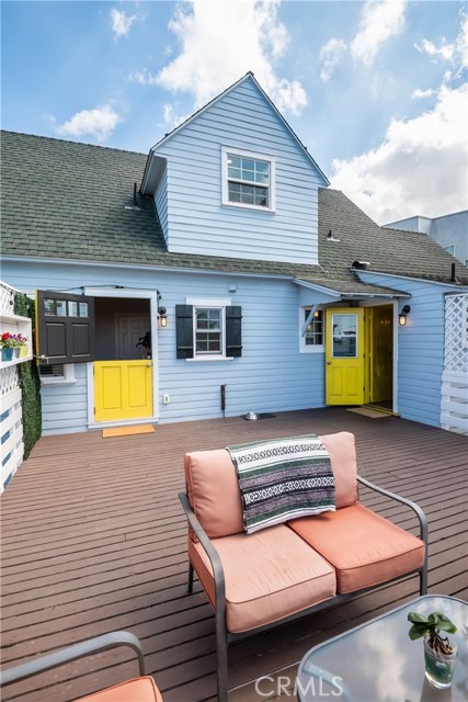 1563 Golden Avenue, Hermosa Beach, California 90254, 3 Bedrooms Bedrooms, ,2 BathroomsBathrooms,Residential,Sold,Golden,SB20063738