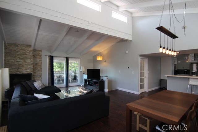 2200 Mathews Avenue, Redondo Beach, California 90278, 3 Bedrooms Bedrooms, ,2 BathroomsBathrooms,Residential,Sold,Mathews,SB17088942