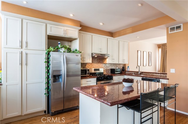 501 Herondo Street, Hermosa Beach, California 90254, 3 Bedrooms Bedrooms, ,2 BathroomsBathrooms,Residential,Sold,Herondo,SB18003638