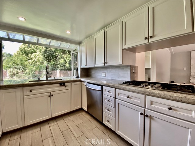 30 Encanto Drive, Rolling Hills Estates, California 90274, 4 Bedrooms Bedrooms, ,3 BathroomsBathrooms,Residential,Sold,Encanto,PV20080476