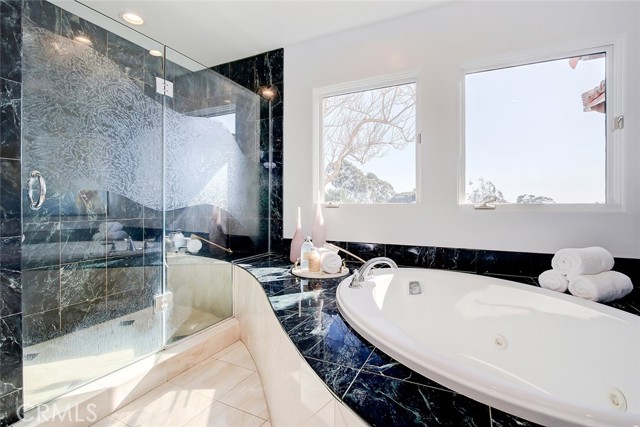 607 Gould Terrace, Hermosa Beach, California 90254, 3 Bedrooms Bedrooms, ,3 BathroomsBathrooms,Residential,Sold,Gould,SB21042448