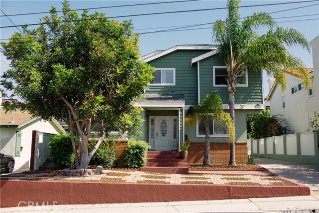 1933 Curtis Avenue, Redondo Beach, California 90278, 4 Bedrooms Bedrooms, ,2 BathroomsBathrooms,Residential,Sold,Curtis,DW19180357