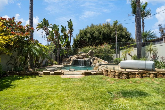 712 Sapphire Street, Redondo Beach, California 90277, 5 Bedrooms Bedrooms, ,3 BathroomsBathrooms,Residential,Sold,Sapphire,SB21110683