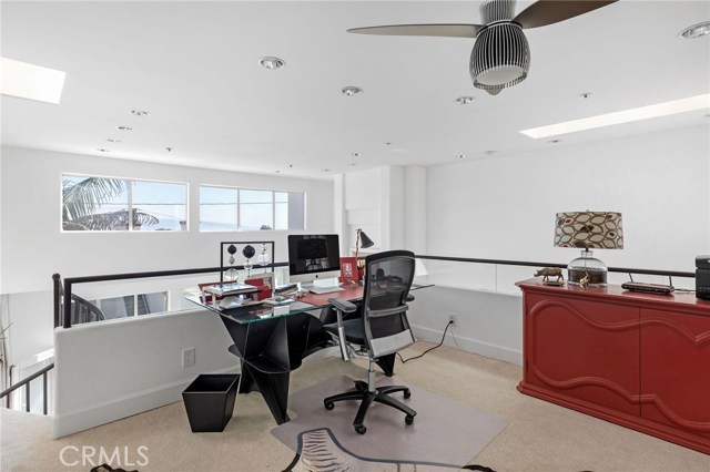 720 Manhattan Beach Boulevard, Manhattan Beach, California 90266, 2 Bedrooms Bedrooms, ,2 BathroomsBathrooms,Residential,Sold,Manhattan Beach,SB20242786