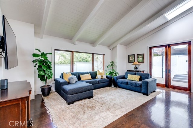 2416 Elm Avenue, Manhattan Beach, California 90266, 4 Bedrooms Bedrooms, ,2 BathroomsBathrooms,Residential,Sold,Elm,SB19275935