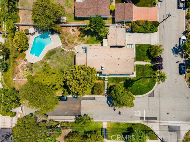 26 Gaucho Drive, Rolling Hills Estates, California 90274, 4 Bedrooms Bedrooms, ,2 BathroomsBathrooms,Residential,Sold,Gaucho,SB21153280
