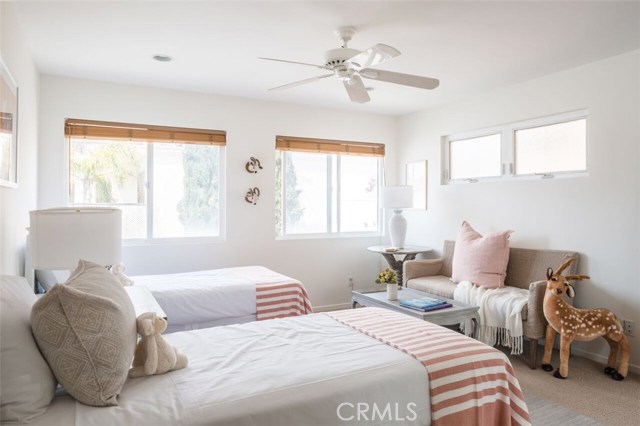 229 24th Street, Hermosa Beach, California 90254, 4 Bedrooms Bedrooms, ,3 BathroomsBathrooms,Residential,Sold,24th,DW17092631