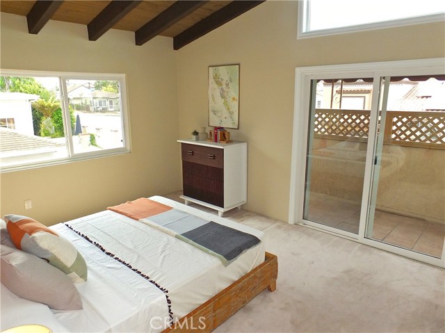1104 Harkness Lane, Redondo Beach, California 90278, 3 Bedrooms Bedrooms, ,2 BathroomsBathrooms,Residential,Sold,Harkness,PW18238945
