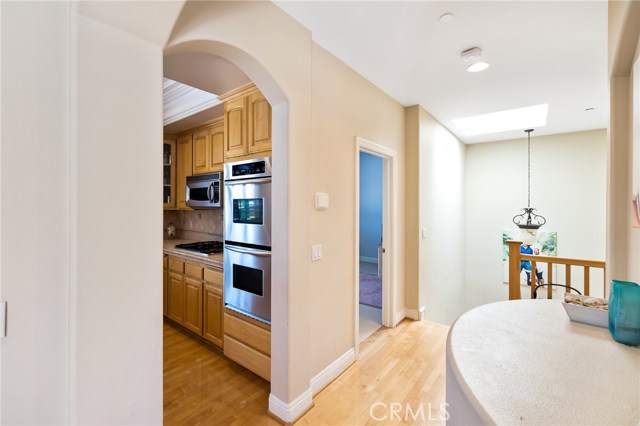 Upstairs landing entrance to Kitchen