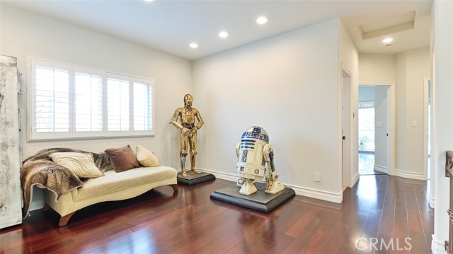 2002 Bataan Road, Redondo Beach, California 90278, 5 Bedrooms Bedrooms, ,3 BathroomsBathrooms,Residential,Sold,Bataan,CV21108513