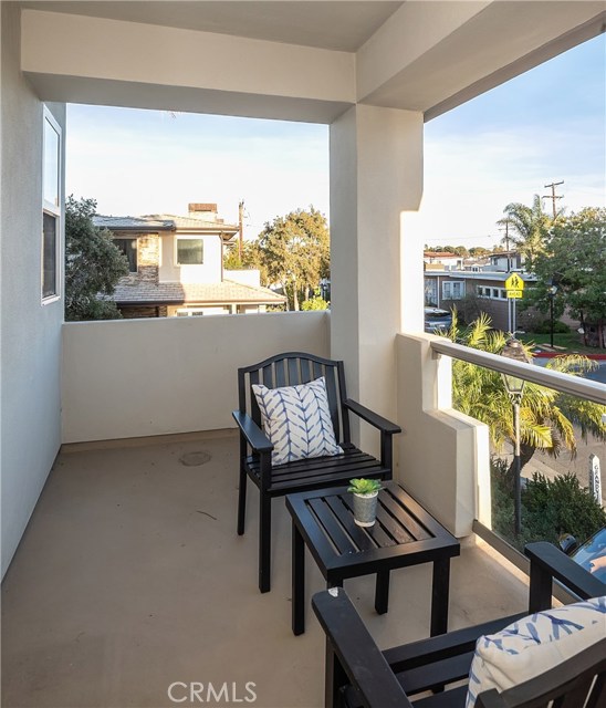 2301 Grandview Avenue, Manhattan Beach, California 90266, 3 Bedrooms Bedrooms, ,4 BathroomsBathrooms,Residential,Sold,Grandview,SB20027327